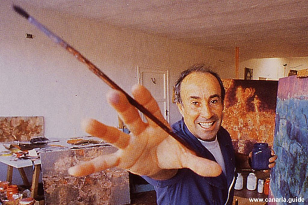 César Manrique en su estudio (1980)